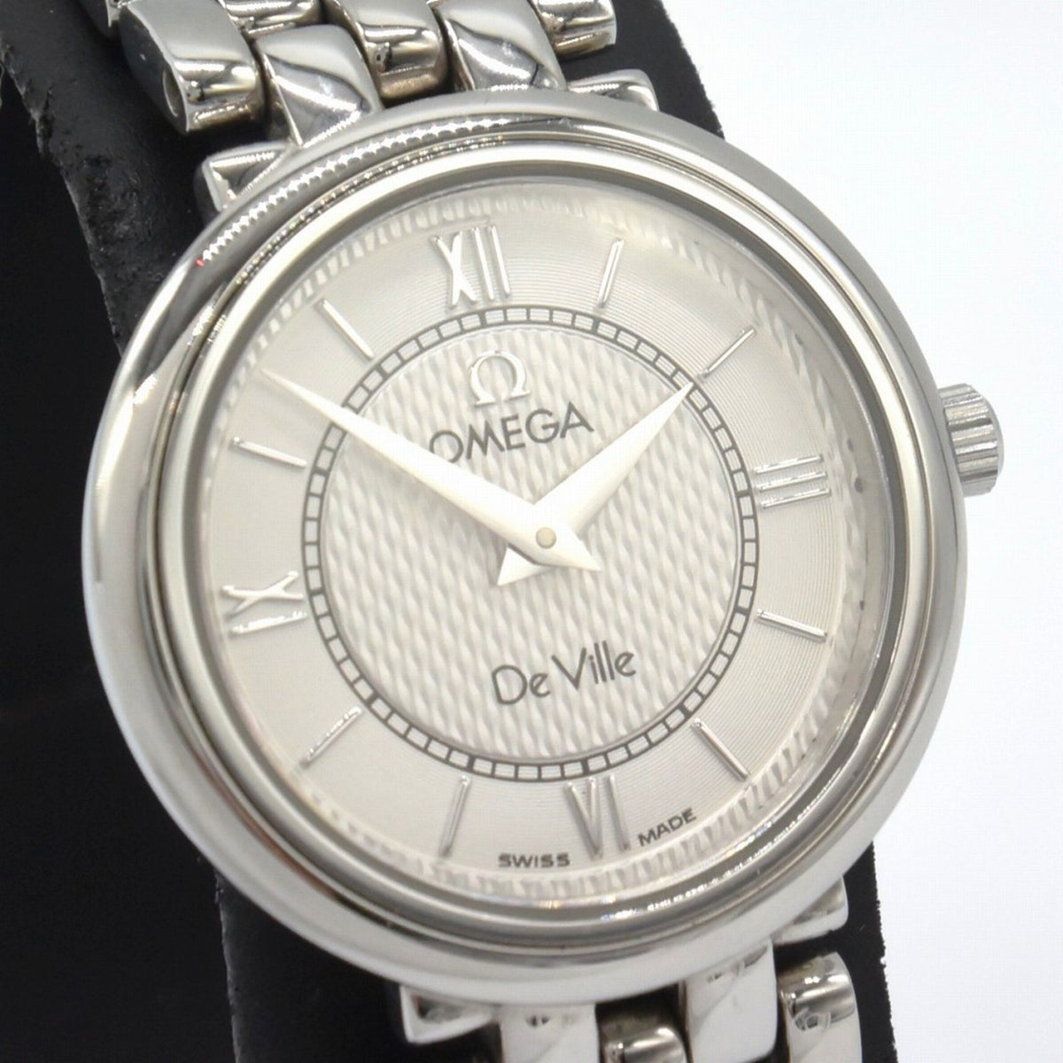 Pre-Owned OMEGA De Ville 7574.31 Quartz Battery-Powered Silver Women's Watch