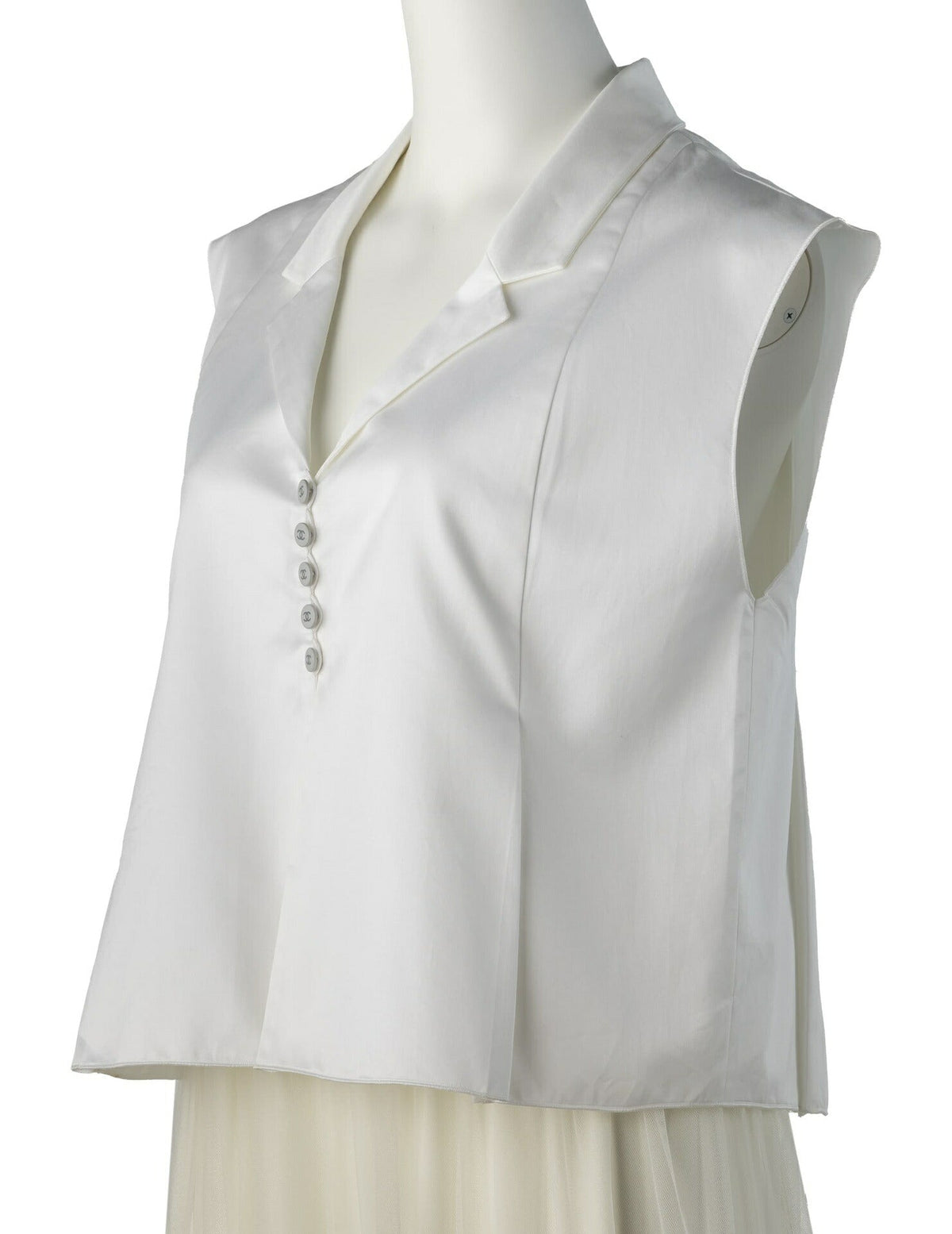 Pre-Owned Sleeveless Shirt Vest, Coco Button, Cotton, White, Gold-Tone Hardware, Pre-Owned