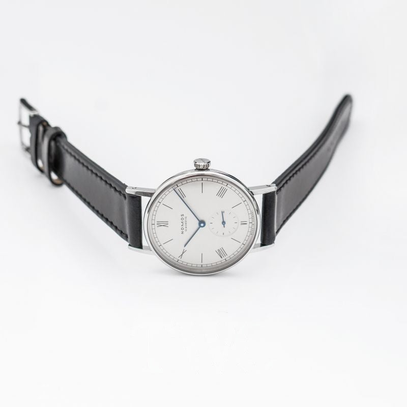 Ludwig 35.0mm galvanized, white silver-plated Dial in stainless steel, tripartite sapphire crystal glass back 205
