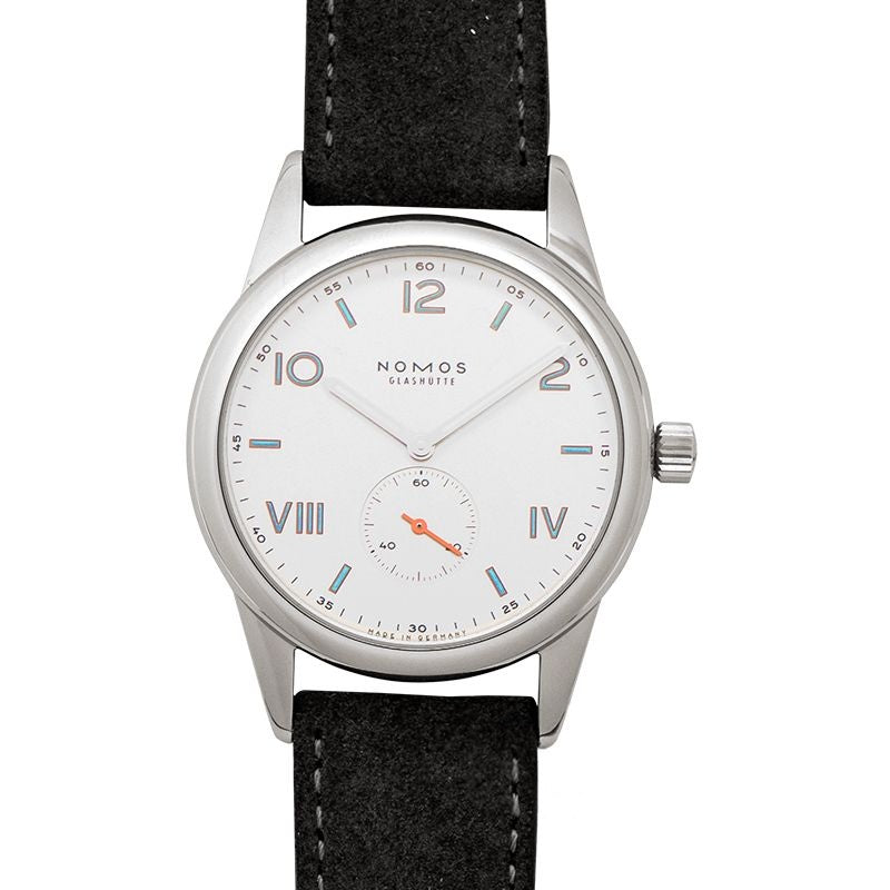 Club 38.5mm White silver-plated Dial in Stainless steel 737