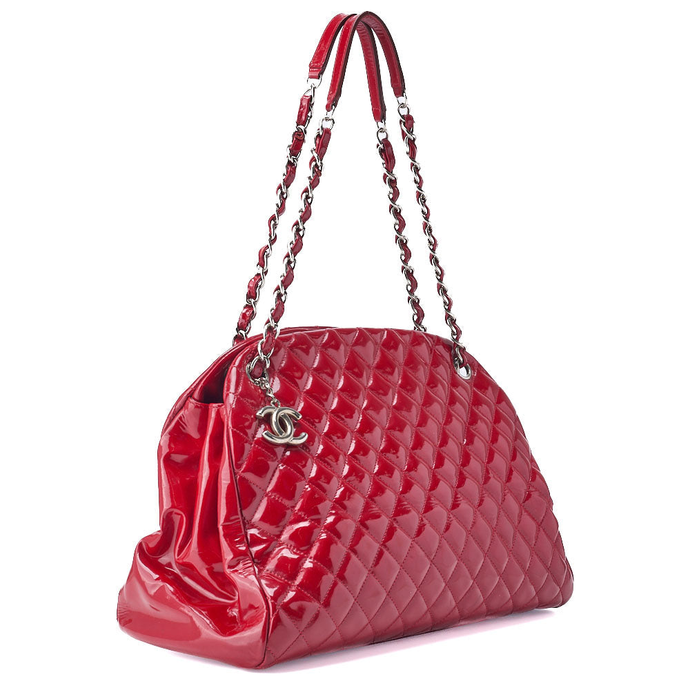 Pre-Owned Shoulder Tote Bag Matelasse Enamel Red Silver-Tone Hardware Pre-Owned