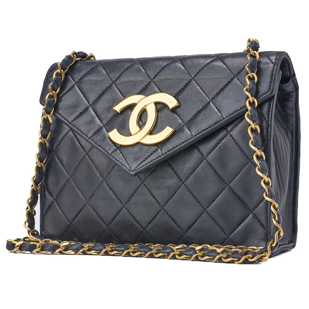 Pre-Owned Shoulder Bag Matelasse Lambskin Black Gold-Tone Hardware Pre-Owned
