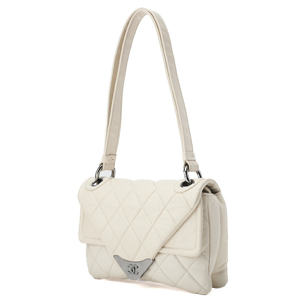 Pre-Owned Shoulder Bag, Matelasse V-Flap, Lambskin, White, Silver-Tone Hardware, Pre-Owned