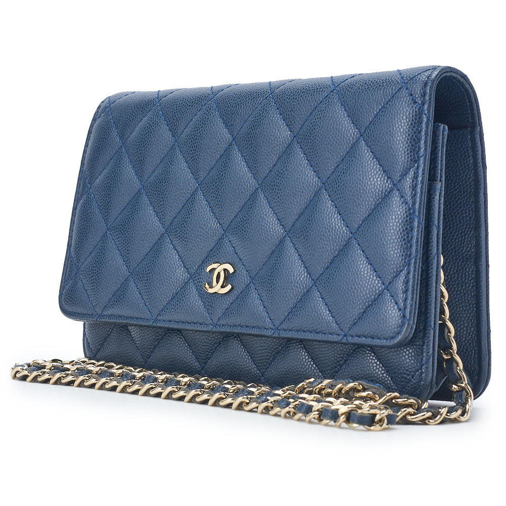 Pre-Owned Chain Wallet, Matelasse, Caviar Skin, Blue, Gold-Tone Hardware, Pre-Owned