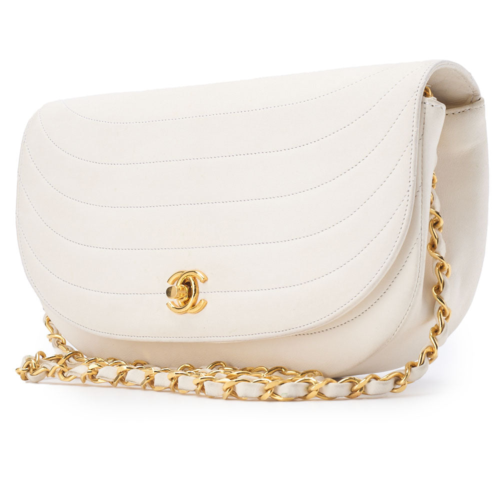 Pre-Owned Shoulder Bag Border Stitch Half Moon Lambskin White Gold-Tone Hardware Pre-Owned