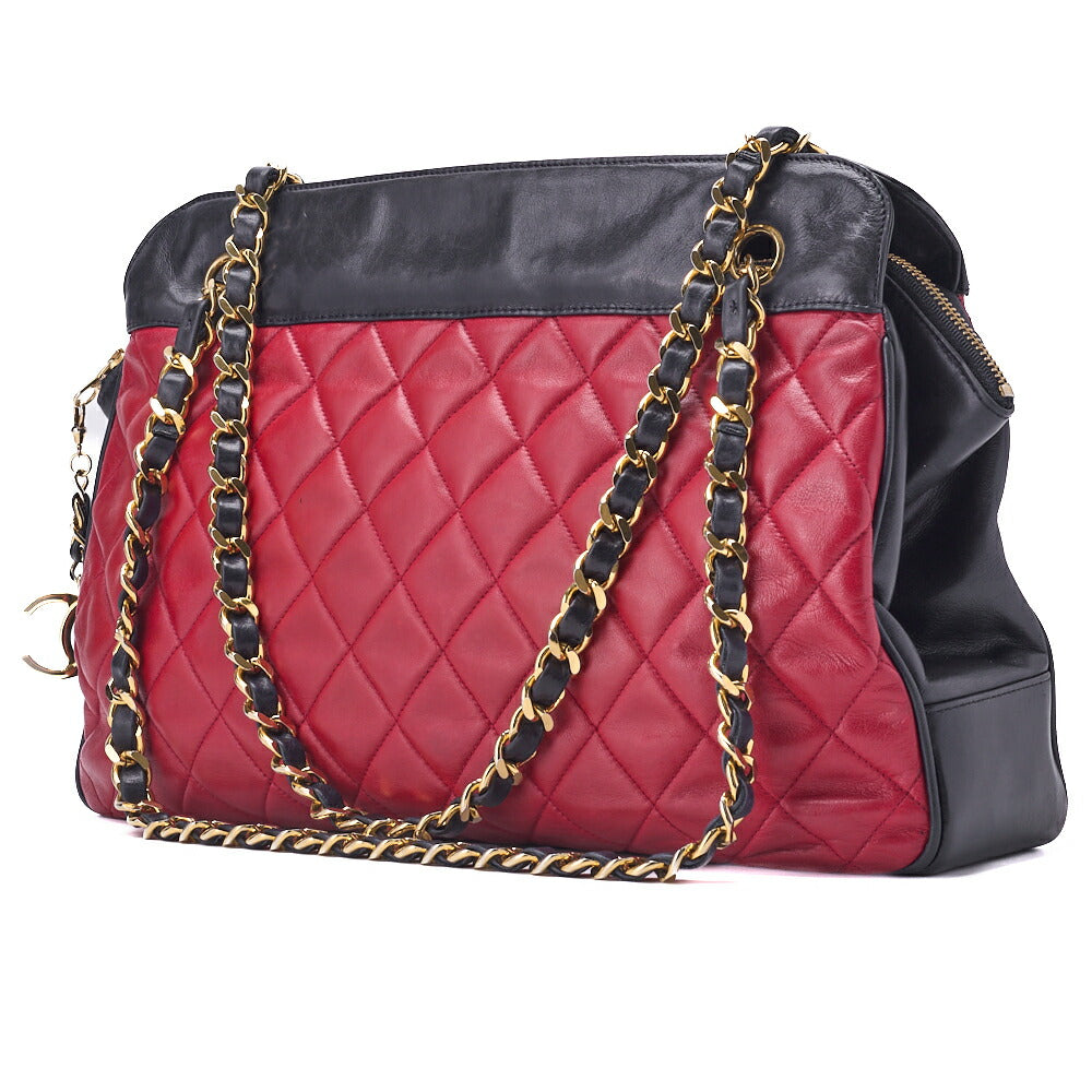 Pre-Owned Shoulder Bag Matelasse Coco Charm Bicolor Chain Shoulder Lambskin Black Gold-Tone Hardware Pre-Owned