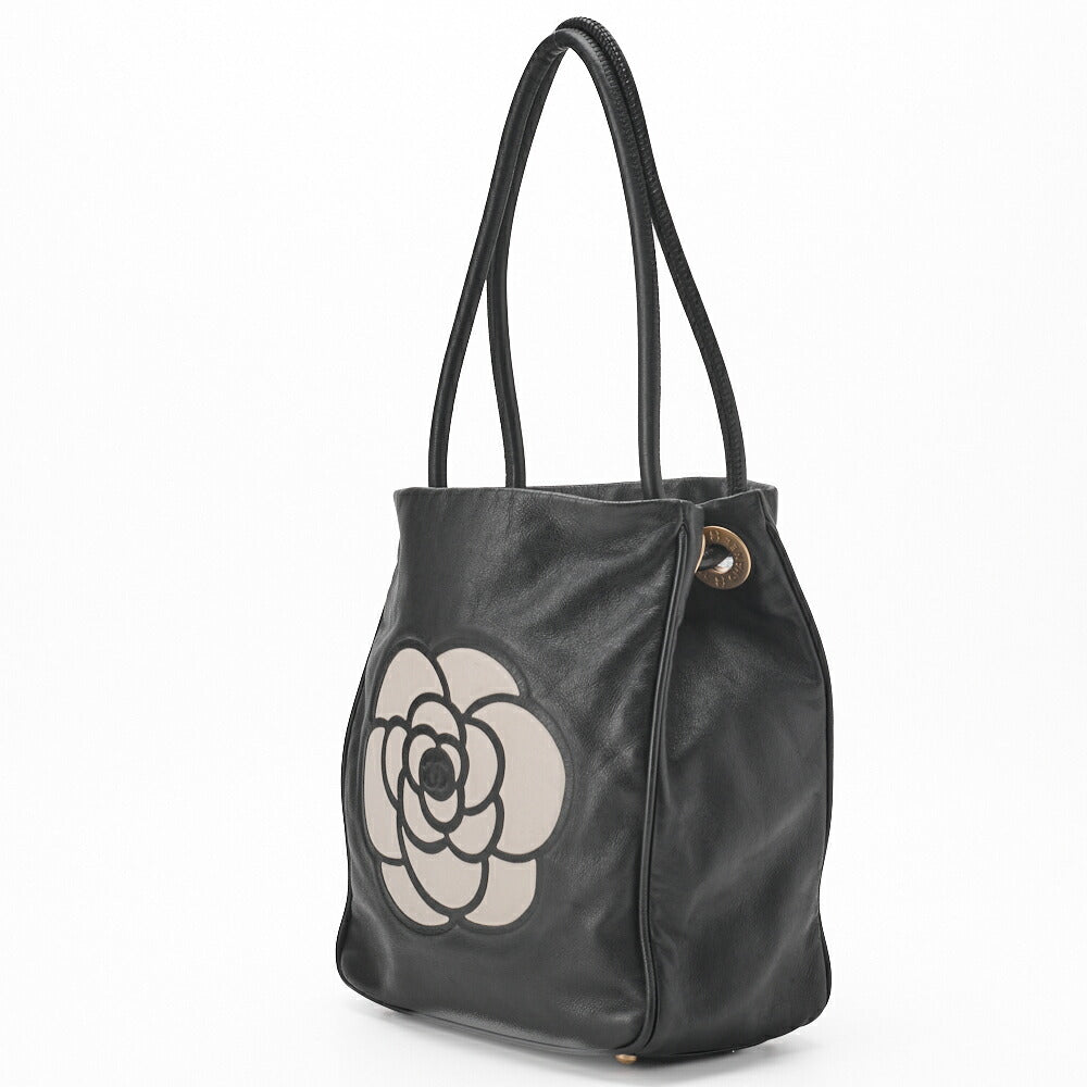 Sac fourre-tout d'occasion Camellia Line en cuir d'agneau noir et métal doré.