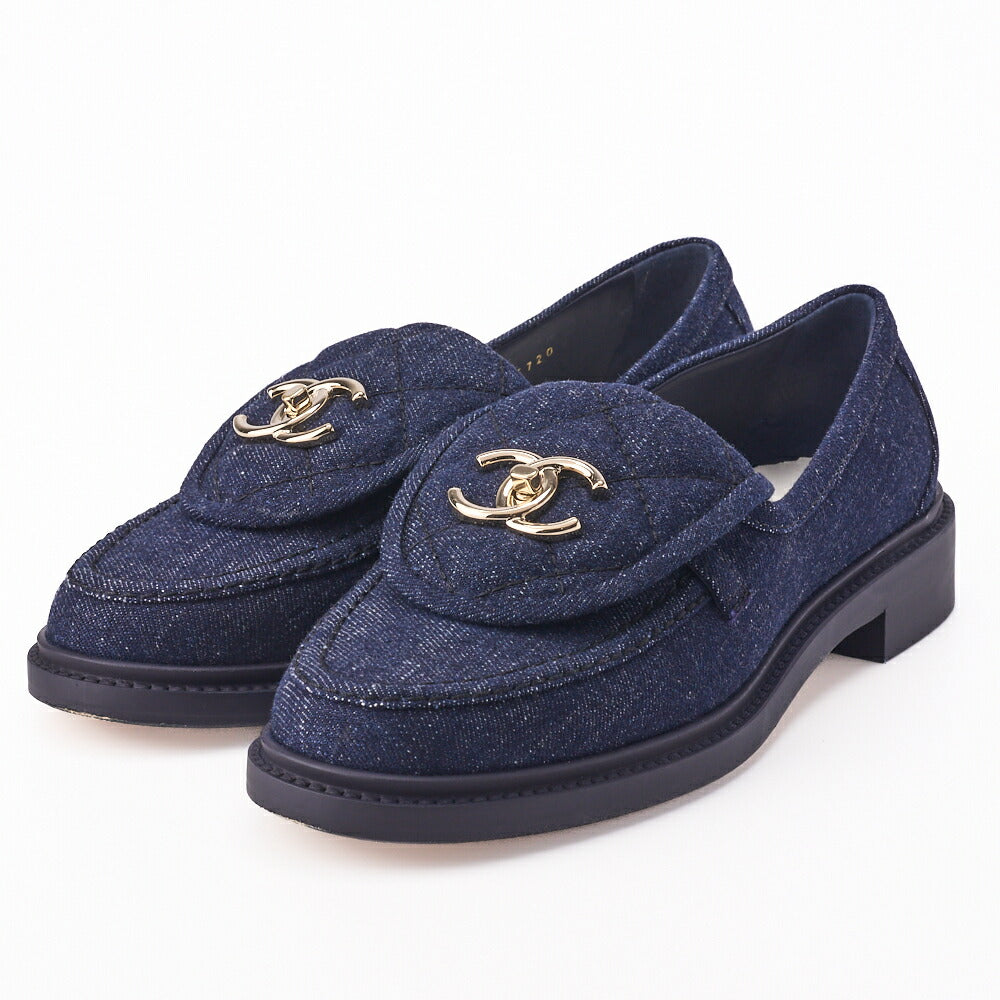 Mocassins d'occasion, matelassés, denim, bleu marine, finitions dorées, d'occasion