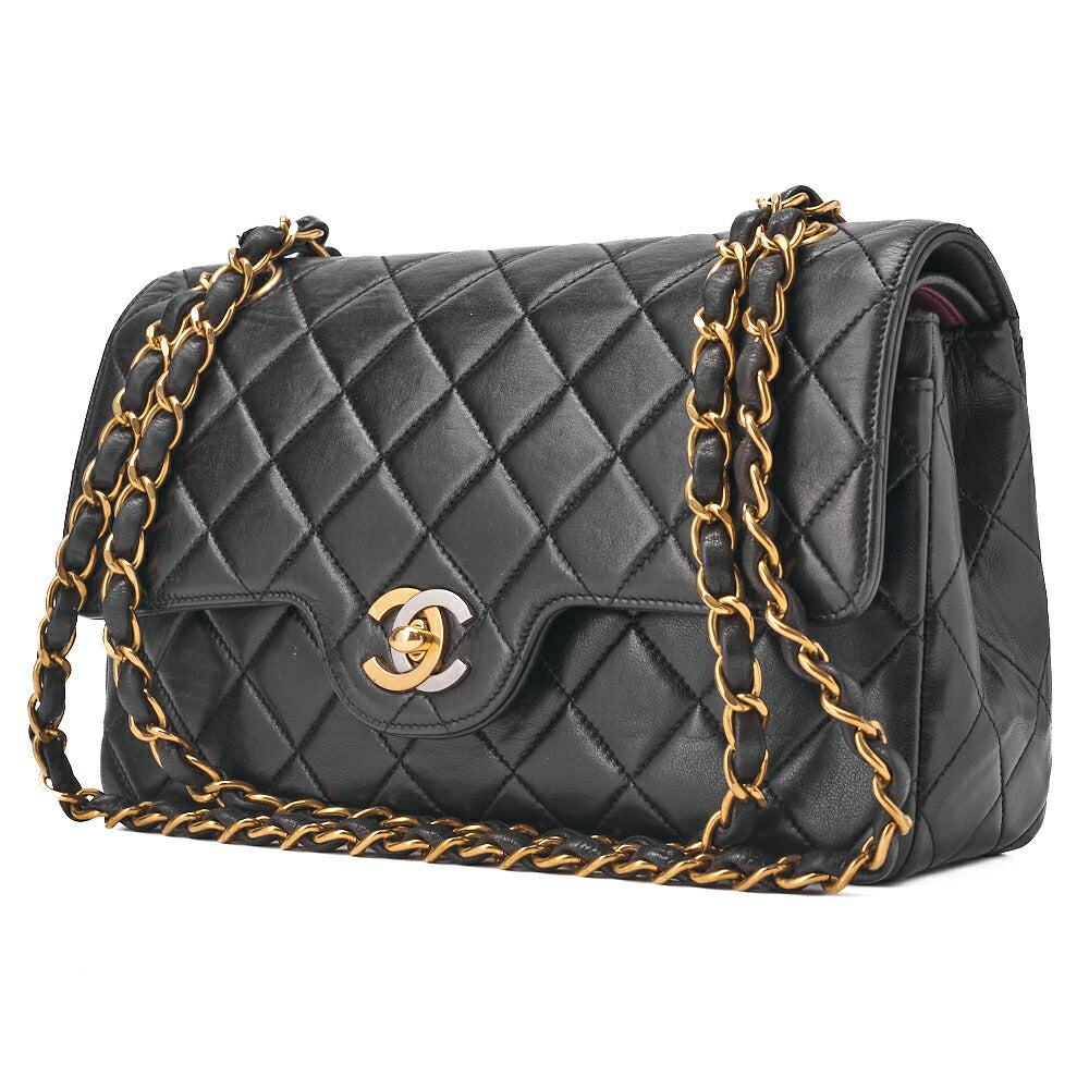 Pre-Owned Shoulder Bag Matelasse Lambskin Black Gold-Tone Hardware Pre-Owned