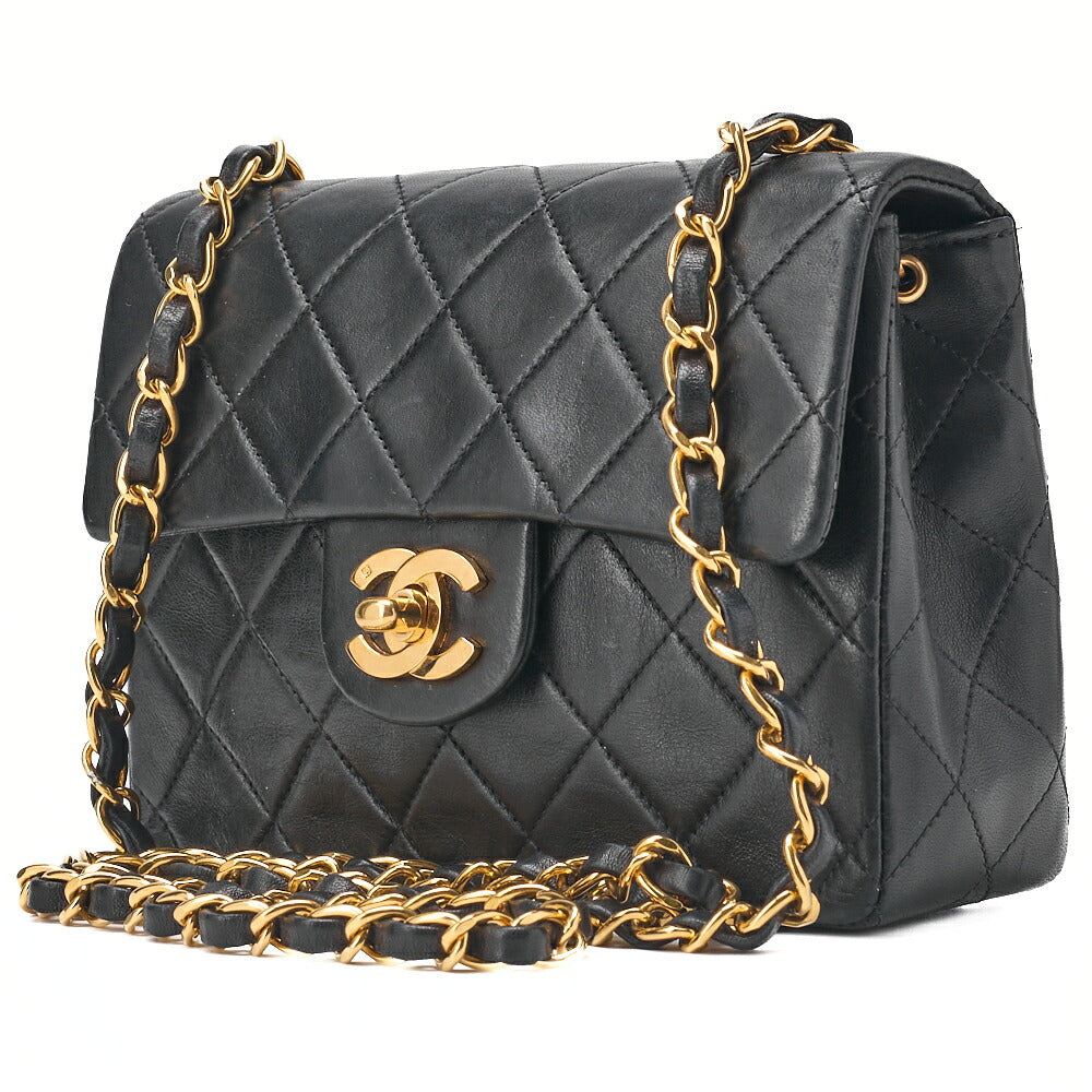 Sac bandoulière chaîne d'occasion Mini matelassé en cuir d'agneau noir et métal doré