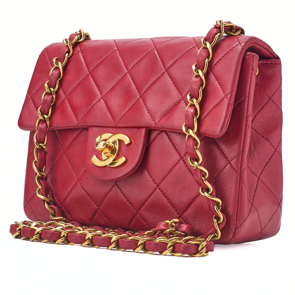 Pre-Owned Shoulder Bag Mini Matelasse Lambskin Red Gold-Tone Hardware Pre-Owned
