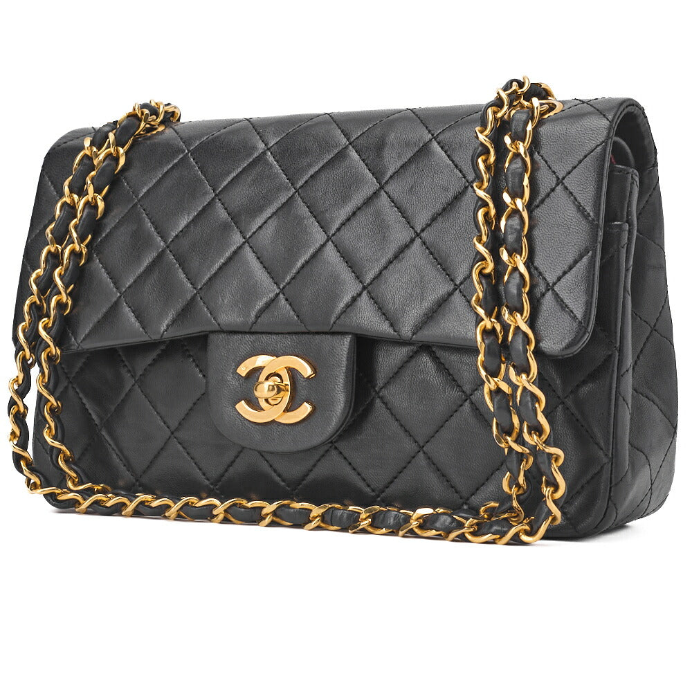 Pre-Owned Shoulder Bag Matelasse Double Flap Lambskin Black Gold-Tone Hardware Pre-Owned