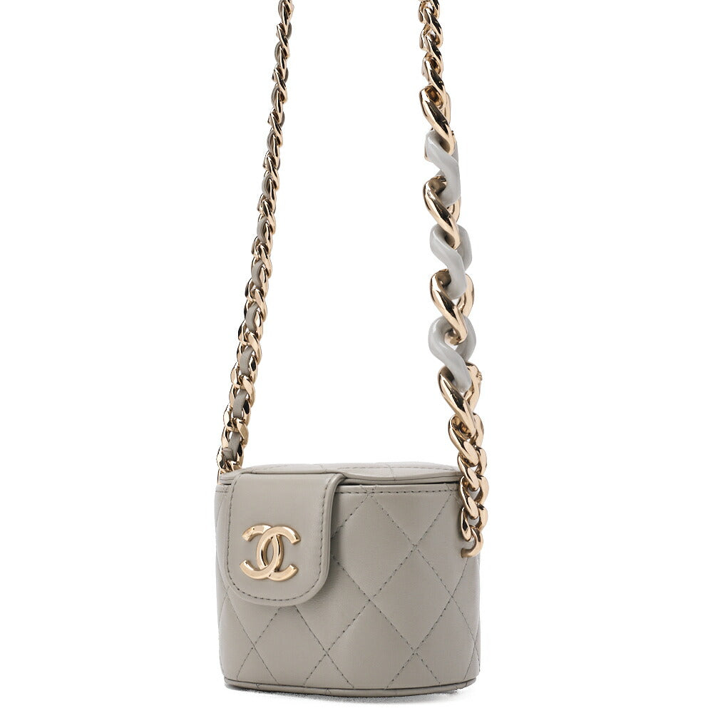 Pre-Owned Chain Shoulder Bag Matelassé Vanity Lambskin Mini Size Gold-Tone Hardware, Pre-Owned