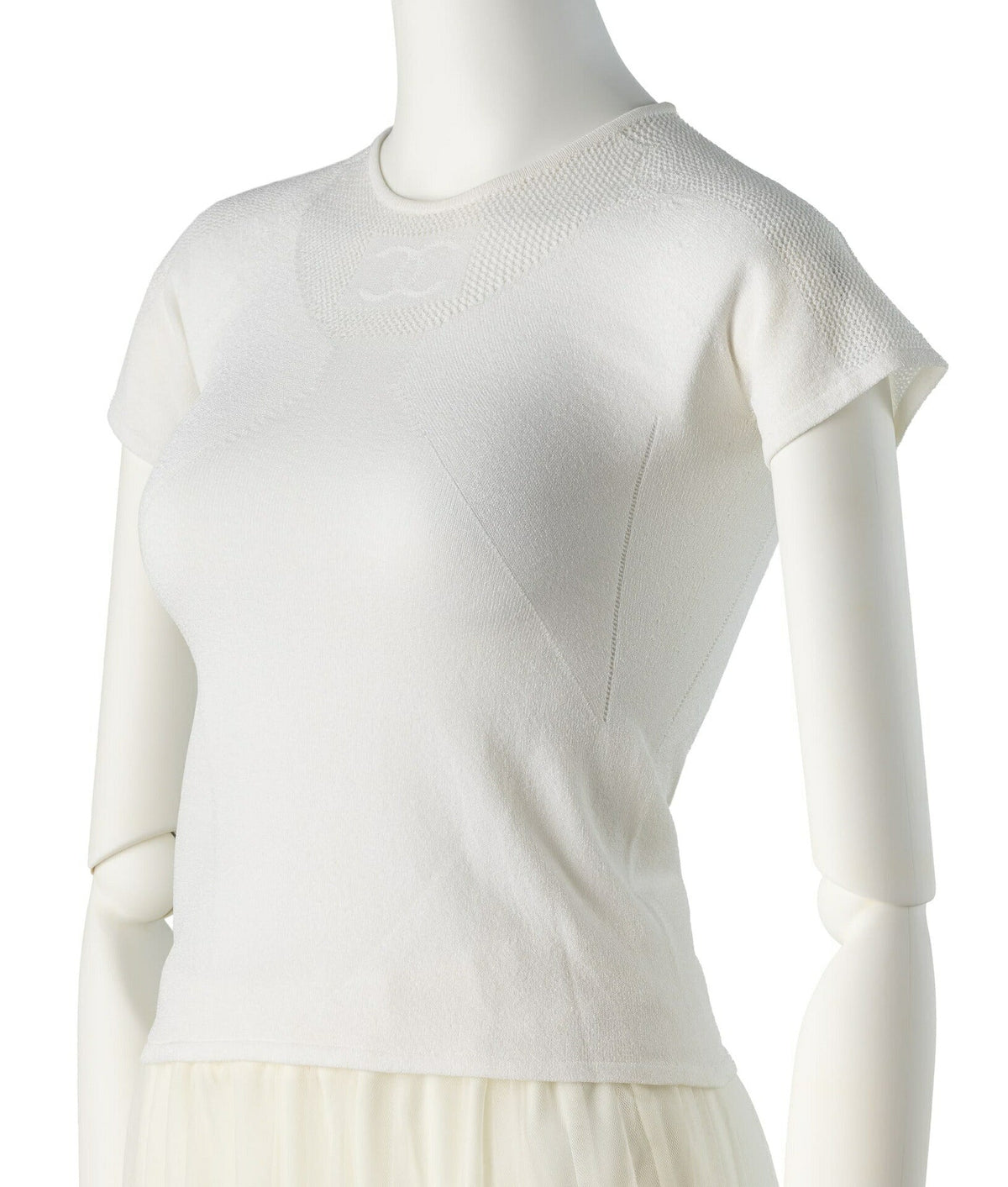 Pre-Owned Knit Top, Coco Mark, Short Sleeve, Rayon, White, Gold-Tone Hardware, Pre-Owned