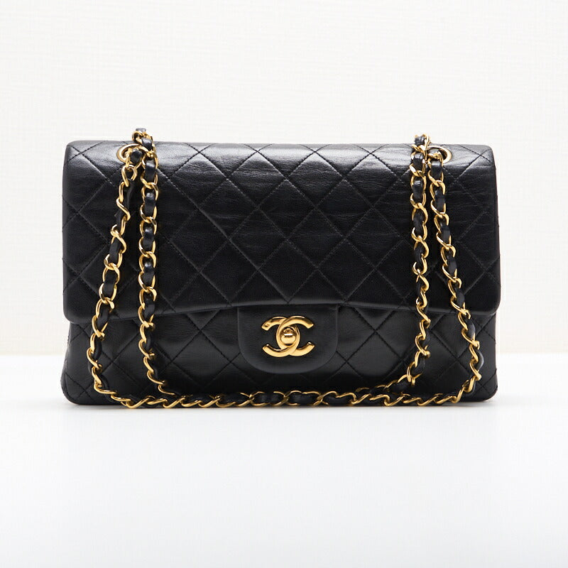 Pre-Owned Shoulder Bag Matelasse Turn Lock Double Flap Chain Shoulder Lambskin Black Gold-Tone Hardware Pre-Owned