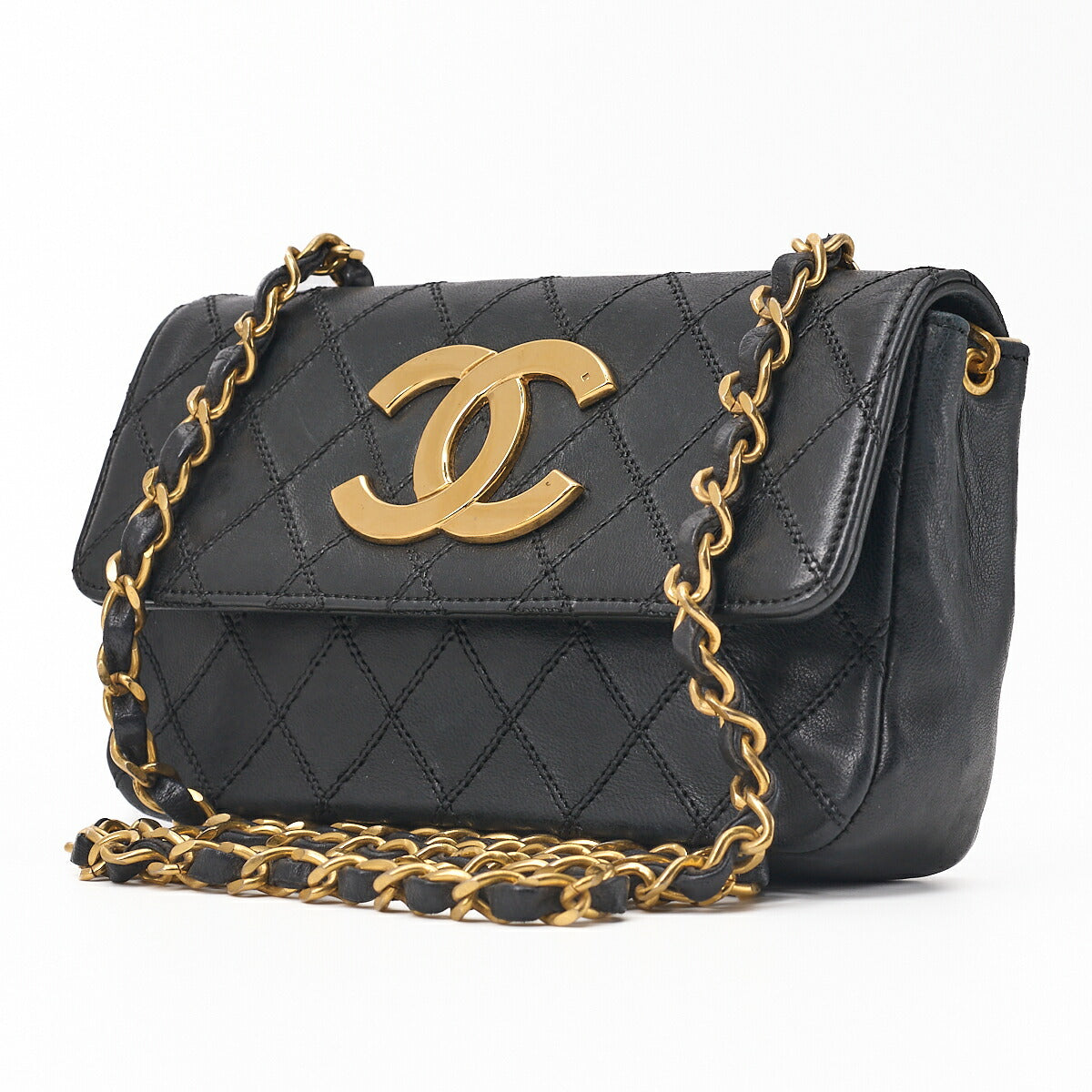 Pre-Owned Shoulder Bag, Decacoco Push Lock, Matelasse, Lambskin, Black, Gold-Tone Hardware, Pre-Owned