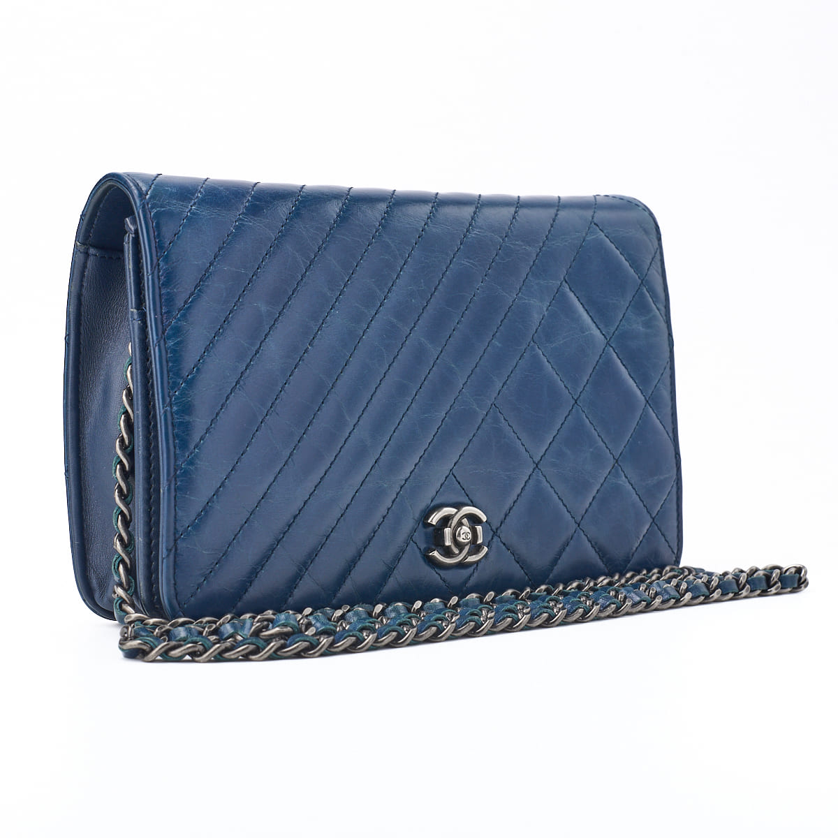 Pre-Owned Chain Wallet, Diagonal Stitching, Matelasse, Vintage Calf, Blue, Silver-Tone Hardware, Pre-Owned