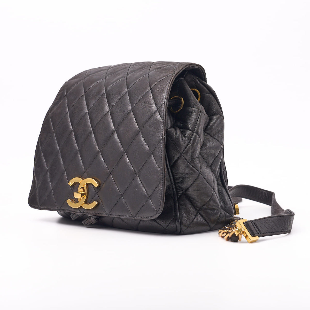 Pre-Owned Chain Backpack Bag, Matelasse, Lambskin, Black, Gold-Tone Hardware, Pre-Owned